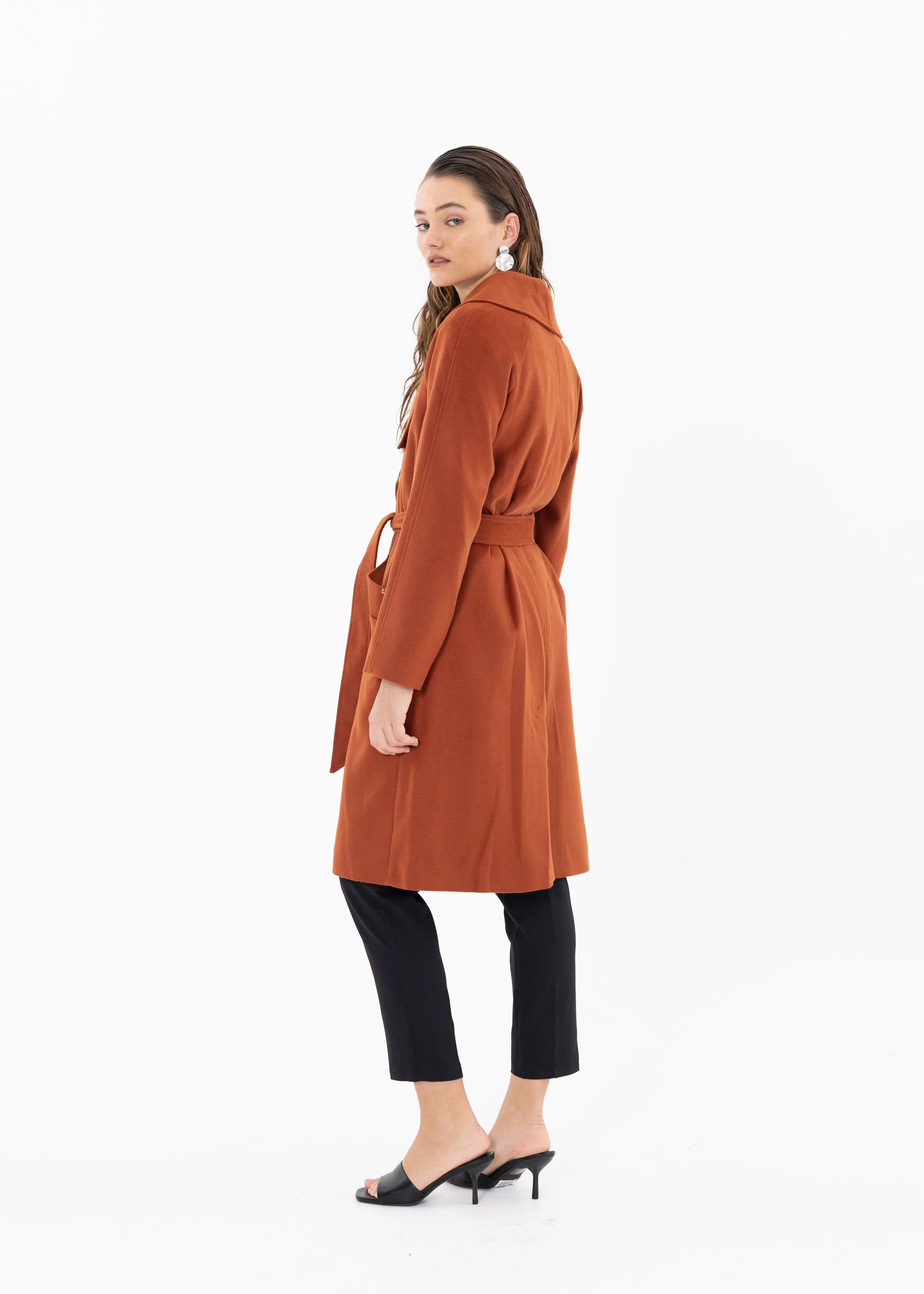 THE WRAP COAT